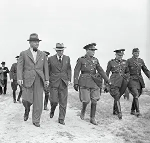 Benes : President Edvard Benes during air raid drill. 1938