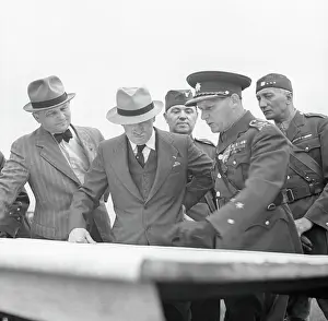 Benes : President Edvard Benes during air raid drill. 1938