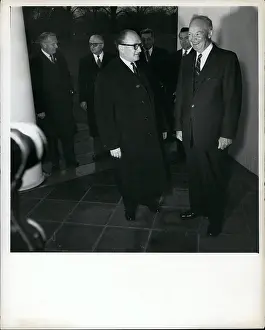 Mollet: President Eisenhower and Guy Mollet in Washington