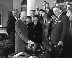 Lcgr1412: President Eisenhower receives a turkey from the
