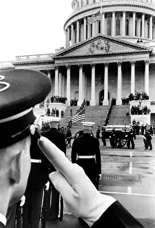 Caisson: President Eisenhower's funeral. An honor ?