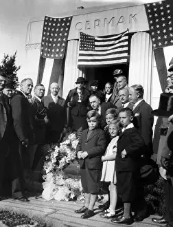 Cermak: President Franklin Roosevelt at the grave ?