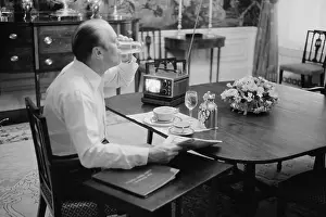 Lcgr1511: President Gerald Ford eating breakfast at the White