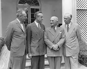 Averell: President Harry Truman with the men who guided