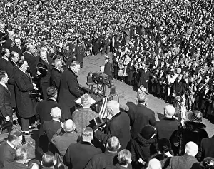 Bstp1215: President Herbert Hoover addresses a crowd during