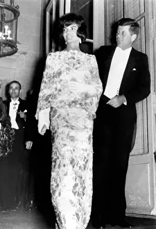 Jaqueline: President and Jaqueline Kennedy in Paris. ?