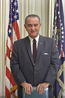Bsloc 201: President Lyndon Johnson in the Oval Office ?