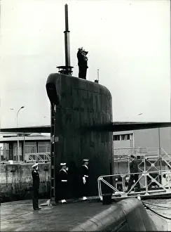 Longue: President Mitterrand visits new nuclear submarine