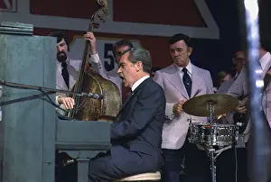 Opry: President Nixon singing and playing the ?