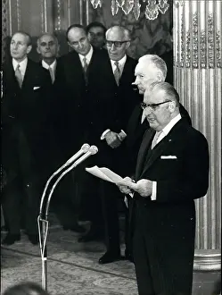 Constituents: President Pompidou speaking at Elysee Palace, Paris