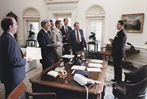 Rona: President Reagan and his White House staff ?