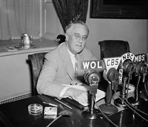 Isolationism: President Roosevelt broadcasting a Fireside Chat