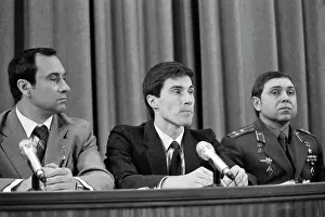 Cosmonauts: Press conference of Mir orbital complex cosmonauts