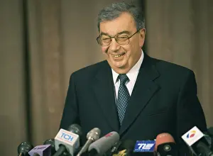 Electoral: Former Prime Minister Primakov at press conference, 1999