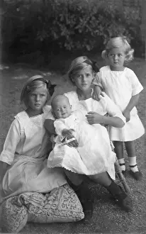 Langenburg: Prince Andrew of Greece's daughters