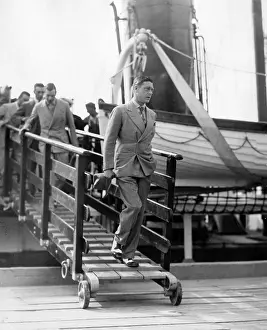 Alighting: Prince Edward of Wales, 1931