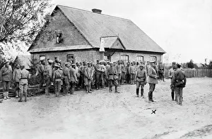 Interrogate: Prince Eitel Friedrich observes an interrogation, 1915