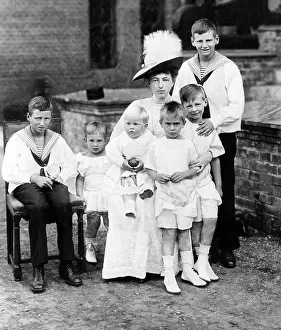 Grandmother: Prince Louis Ferdinand of Prussia in the circle