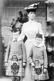 Charlotte Zeepvat (iln): Princes Edward and Albert of Wales with their mother