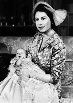Knigin: Princess Anne & Queen Elizabeth II