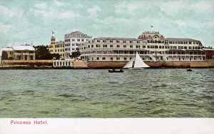 Bermudian: Princess Hotel, Bermuda, Atlantic Ocean