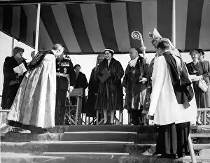 Chancel: Princess Margaret attends service, Guildford Cathedral