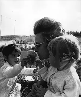 Insisted: Princess Muna of Jordan and children