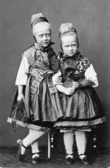 Grandmother: Princesses Victoria and Elisabeth of Hesse