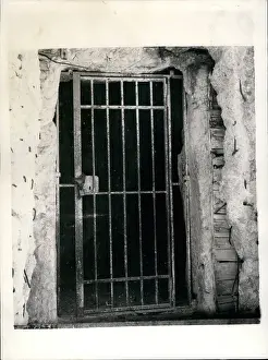 Fairly: Prison of Socrates
