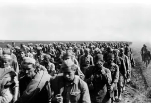 Cadvances: Prisoner column after the battle at the Don Bend, 1942
