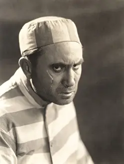 Stubble: Prisoner with scar