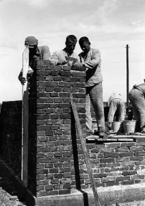 Custody: Prisoners in the Dachau concentration camp, 1933
