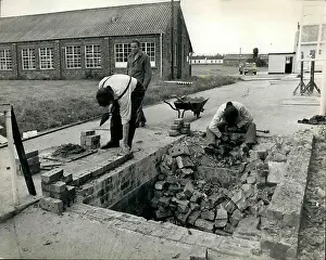 Bricklaying: Prisons