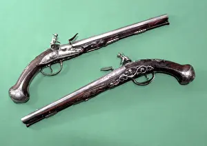 Articles: Private collection of arms of Peter I, 1994