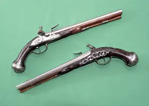 Articles: Private collection of arms of Peter I, 1994