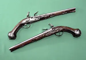 Articles: Private collection of arms of Peter I, 1994