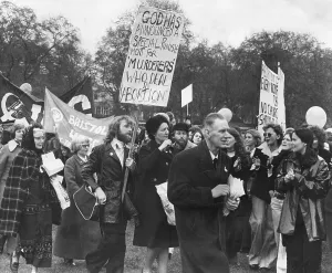 Clash: Pro-choice and anti-abortion demonstrators