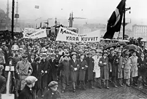 Efforts: Pro-Kemalist protest march of Istanbul students