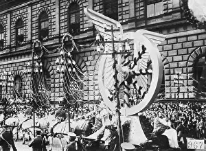 Pylons: Procession in Munich, 1925