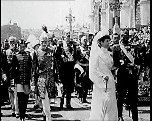Tsarina: Procession in the Russian Empire Led By the