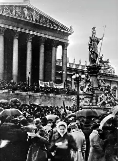 Parliaments: Proclamation of the first republic