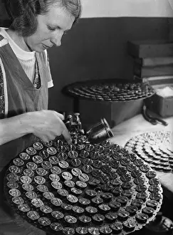 Expected: Producing of plaques for the National Labor Day, 1934