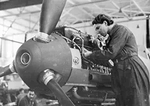 Pursuit: Production of pursuit planes, 1943