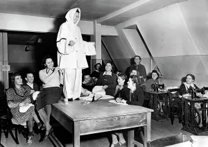 Asked: Production of snow shirts, 1942