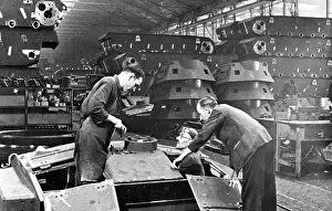 Assemble: Production of tanks in a tank factory