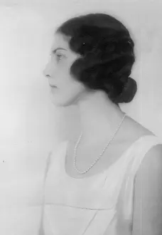 Vanessa Wagstaff: Profile of a thirties woman