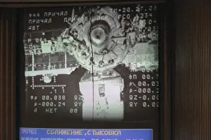 Docking: Progress M-31spacecraft flight