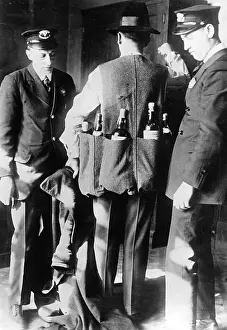 Tried: Prohibition: Bootlegger in the USA, 1929