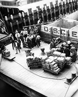 Bootlegger: Prohibition: A garbage scow is used for bootlegging