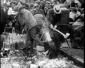 Smashing: Prohibition Scenes in the United States Of
